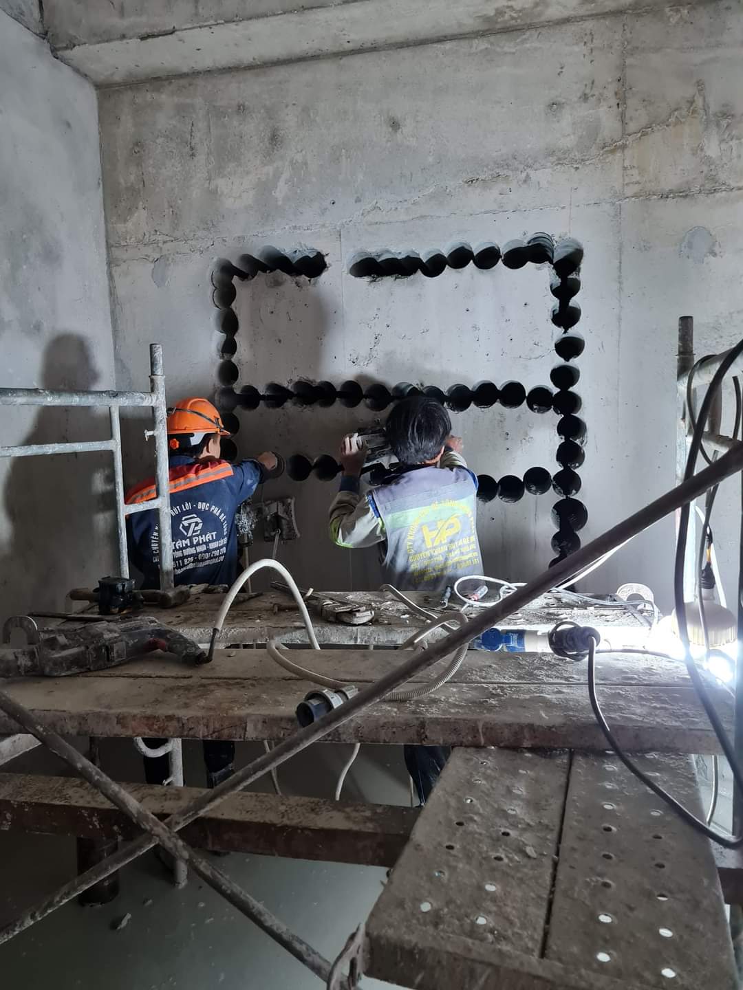 ĐƠN VỊ KHOAN RÚT LÕI BÊ TÔNG CHUYÊN NGHIỆP – Hotline: 0911 611 826